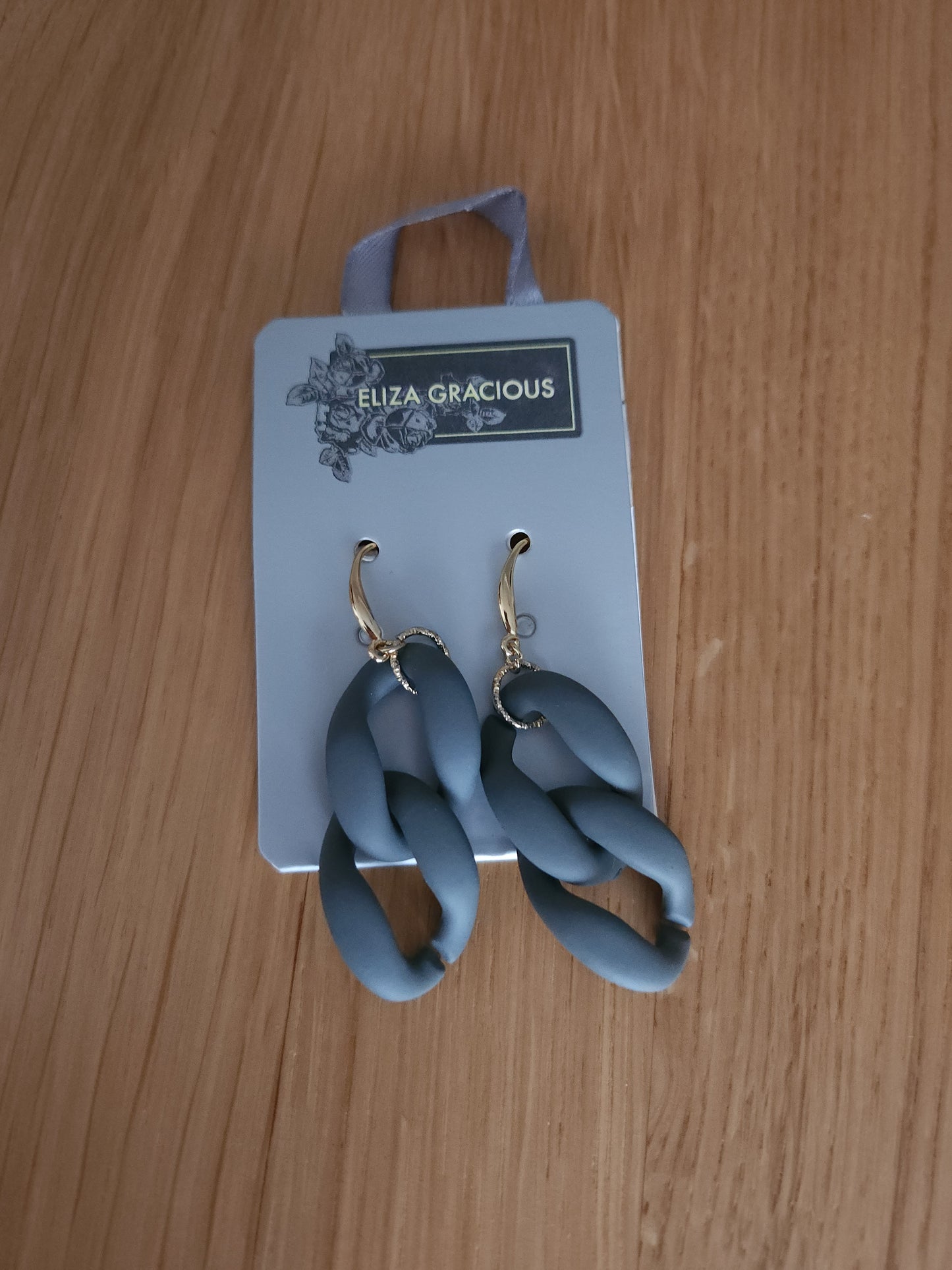 Chunky resin earrings in grey