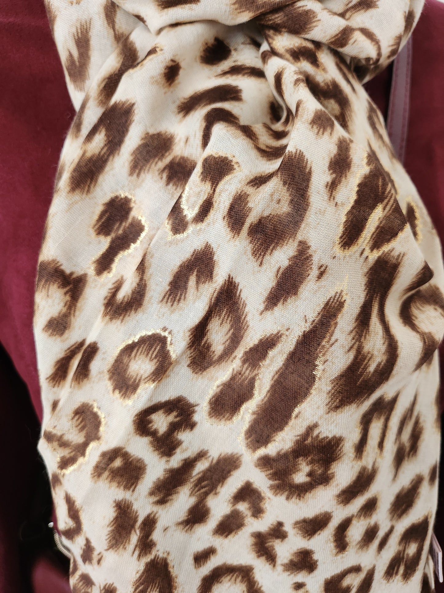 Leopard scarf up close