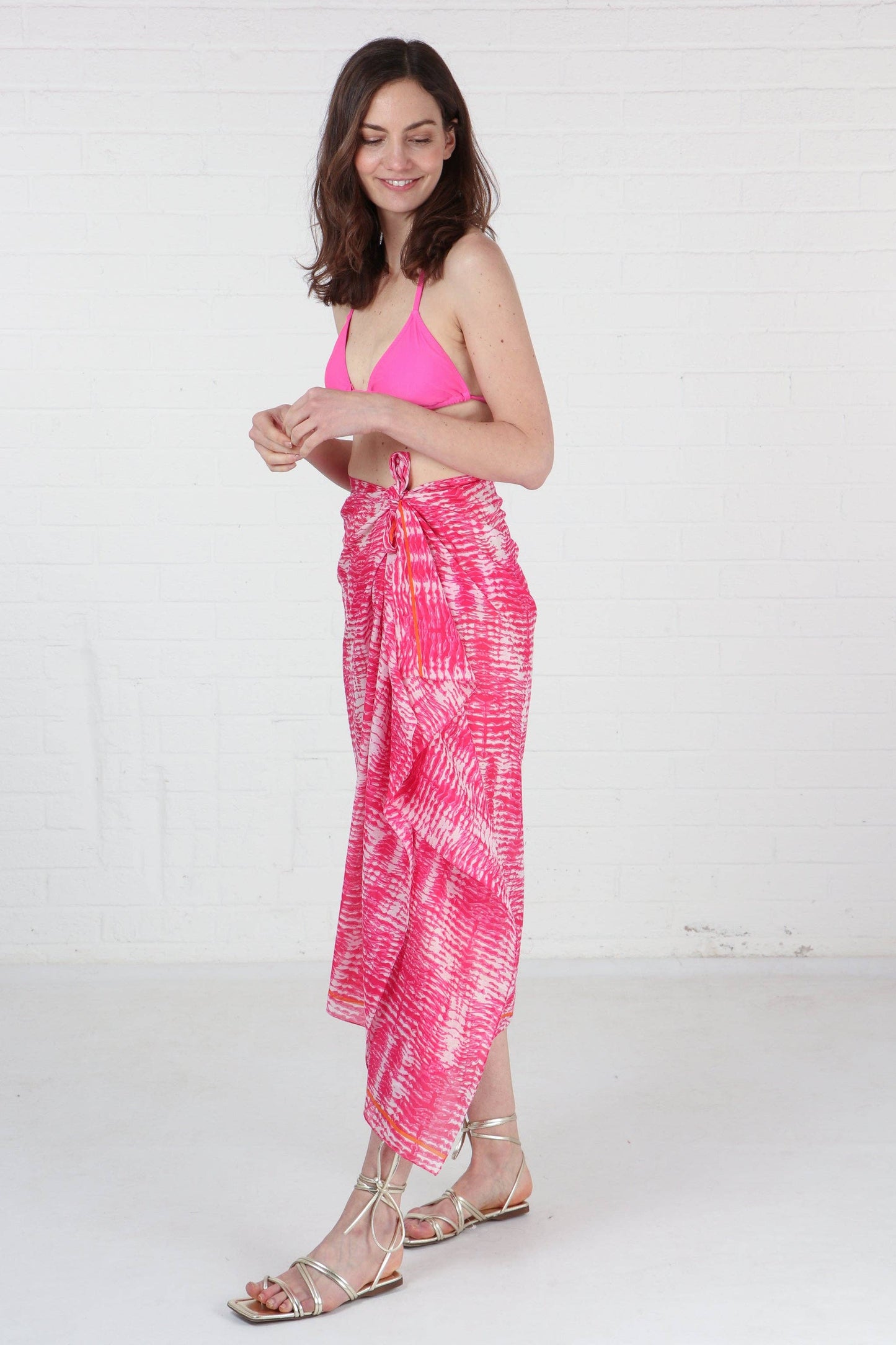 Neon Striped Edge Tie Dye Cotton Scarf in Hot Pink